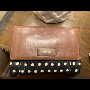 Fossil Wallet!